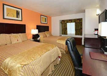 Hotel Econo Inn&suites 2*